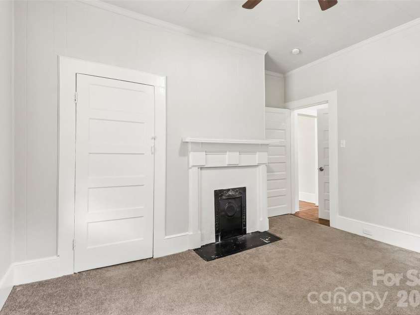 130 Lancaster Street, Chester, SC 29706.  MLS# CAR4400715, YatesRealty ID 41407. 