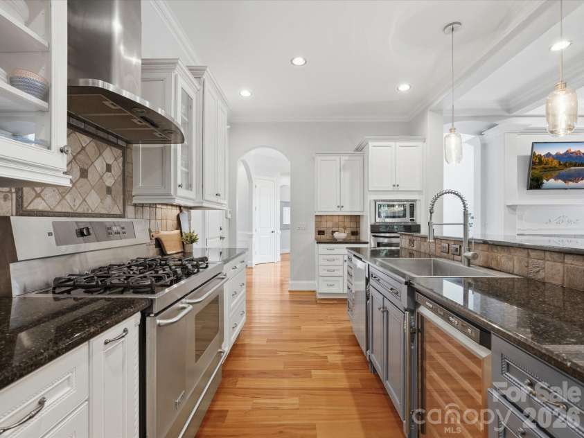 2073 Sugar Pond Court, Fort Mill, SC 29715.  MLS# CAR4399235, YatesRealty ID 41408. 
