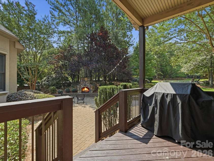 2073 Sugar Pond Court, Fort Mill, SC 29715.  MLS# CAR4399235, YatesRealty ID 41408. 