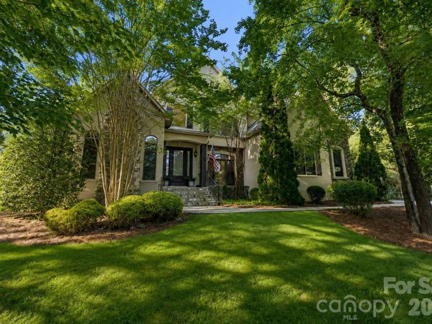 2073 Sugar Pond Court, Fort Mill, SC 29715.  MLS# CAR4399235, YatesRealty ID 41408. 