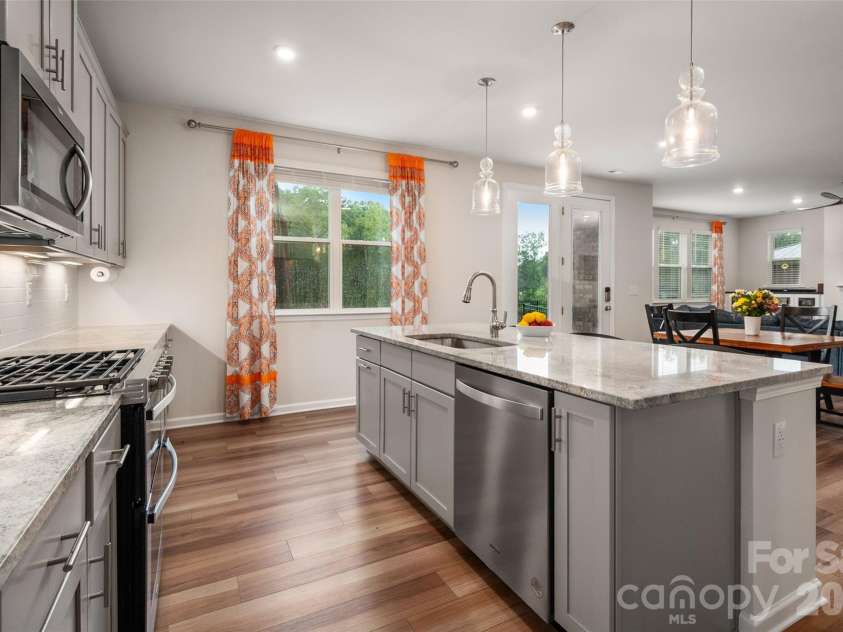 8133 Whitegrove Road, Charlotte, NC 28227.  MLS# CAR4403461, YatesRealty ID 41409. 