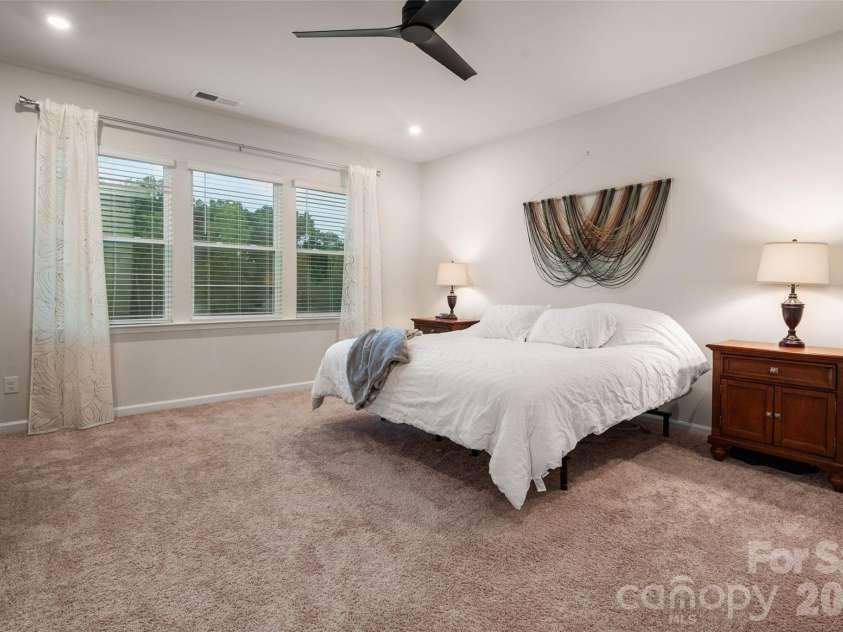 8133 Whitegrove Road, Charlotte, NC 28227.  MLS# CAR4403461, YatesRealty ID 41409. 