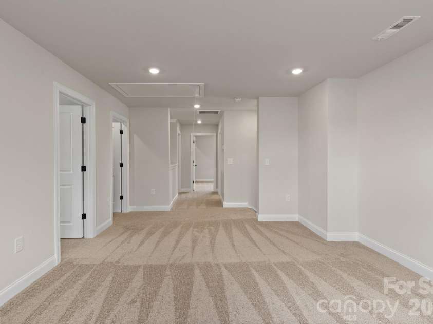 6626 Fairford Drive, Charlotte, NC 28215.  MLS# CAR4354074, YatesRealty ID 4141. 
