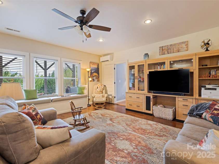 966 Coyote Hollow Road, Waynesville, NC 28785.  MLS# CAR4305523, YatesRealty ID 4141. 