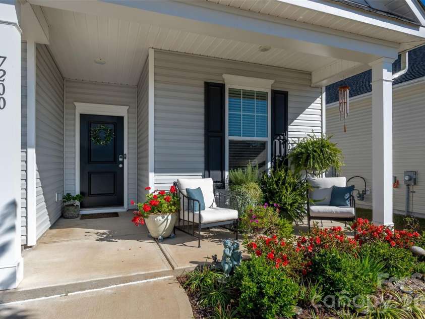 7200 Indigo Way, Denver, NC 28037.  MLS# CAR4409789, YatesRealty ID 41410. 