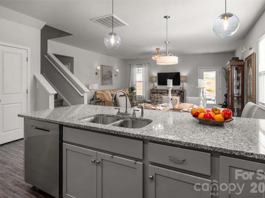 7200 Indigo Way, Denver, NC 28037.  MLS# CAR4409789, YatesRealty ID 41410. 