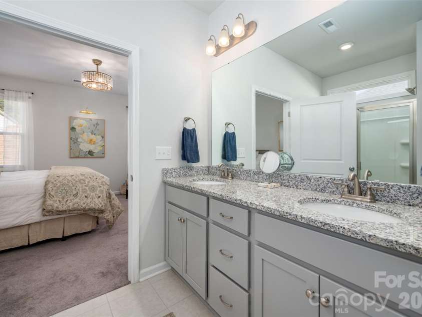 7200 Indigo Way, Denver, NC 28037.  MLS# CAR4409789, YatesRealty ID 41410. 