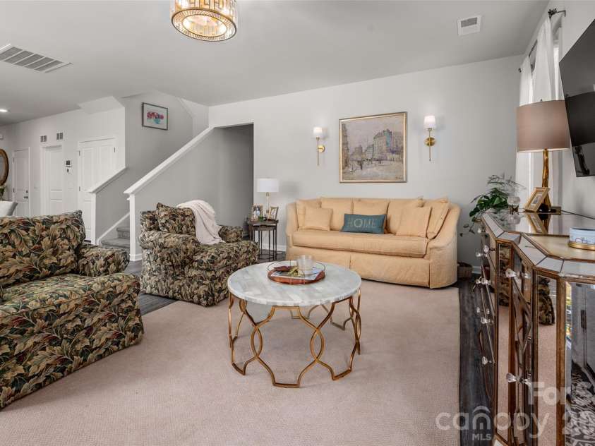 7200 Indigo Way, Denver, NC 28037.  MLS# CAR4409789, YatesRealty ID 41410. Living Room