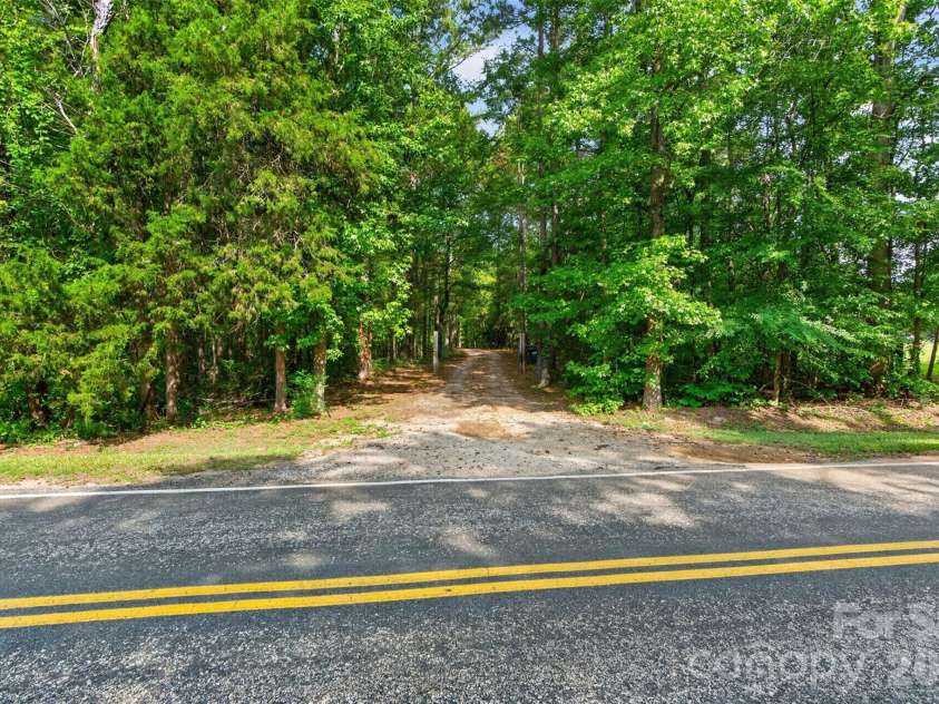 4545 Old Church Road, Lancaster, SC 29720.  MLS# CAR4408859, YatesRealty ID 41412. 