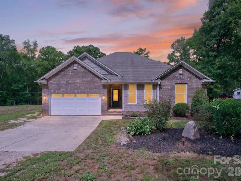 4545 Old Church Road, Lancaster, SC 29720.  MLS# CAR4408859, YatesRealty ID 41412. 