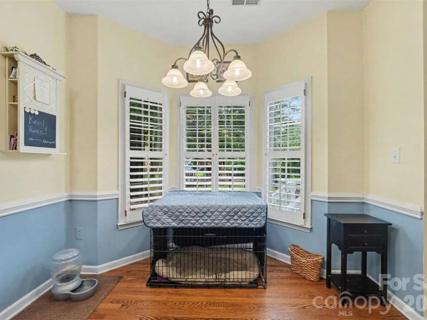 21315 Harken Drive, Cornelius, NC 28031.  MLS# CAR4409603, YatesRealty ID 41413. Breakfast/Pet Nook