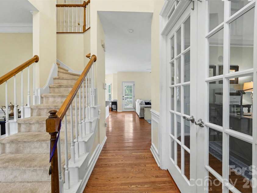 21315 Harken Drive, Cornelius, NC 28031.  MLS# CAR4409603, YatesRealty ID 41413. Entry