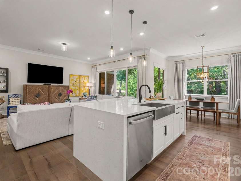 4128 Merkland Lane, Charlotte, NC 28226.  MLS# CAR4409085, YatesRealty ID 41414. 