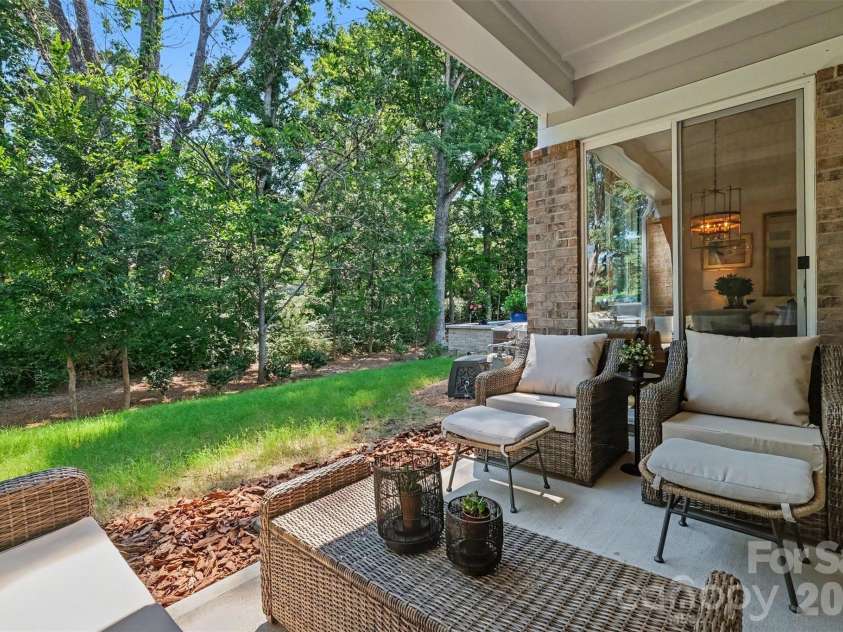 4128 Merkland Lane, Charlotte, NC 28226.  MLS# CAR4409085, YatesRealty ID 41414. 