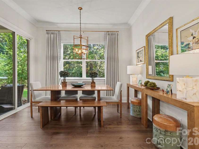 4128 Merkland Lane, Charlotte, NC 28226.  MLS# CAR4409085, YatesRealty ID 41414. Breakfast area