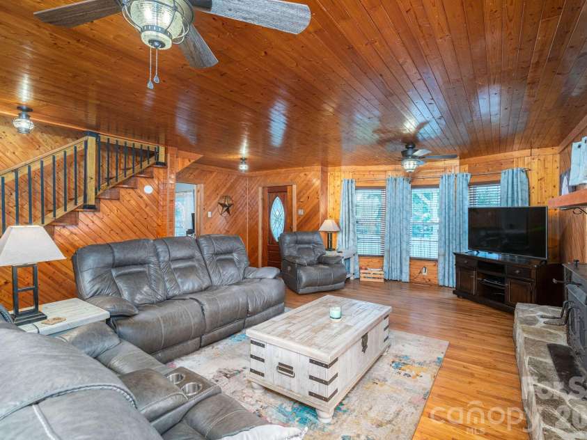 744 Grove Street Extension, Lincolnton, NC 28092.  MLS# CAR4407783, YatesRealty ID 41416. 