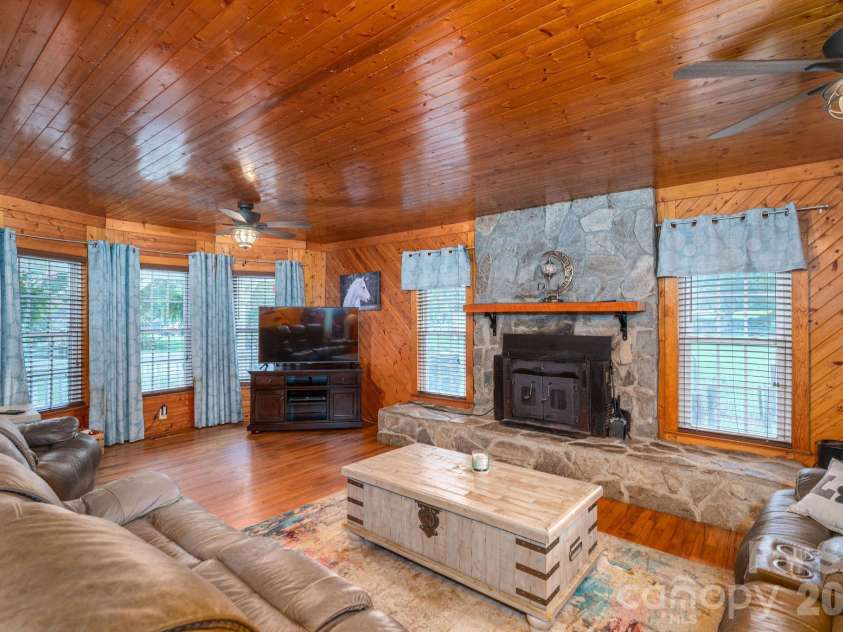 744 Grove Street Extension, Lincolnton, NC 28092.  MLS# CAR4407783, YatesRealty ID 41416. 