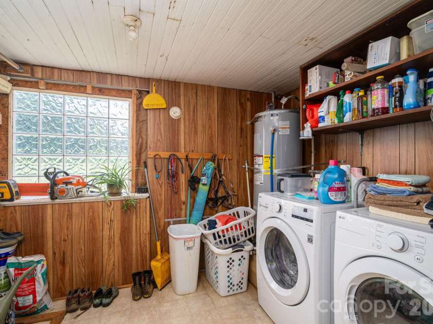 744 Grove Street Extension, Lincolnton, NC 28092.  MLS# CAR4407783, YatesRealty ID 41416. 