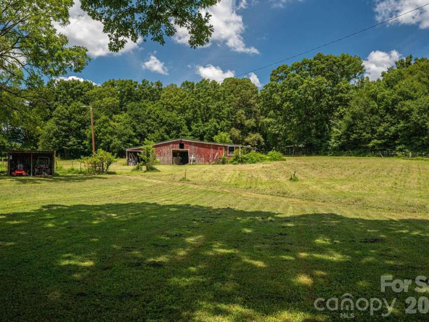 744 Grove Street Extension, Lincolnton, NC 28092.  MLS# CAR4407783, YatesRealty ID 41416. 
