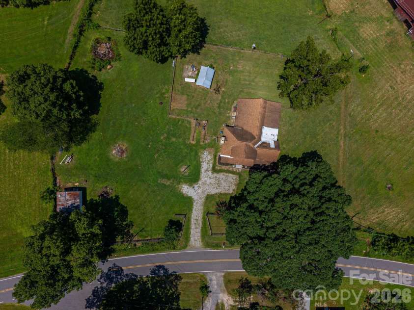 744 Grove Street Extension, Lincolnton, NC 28092.  MLS# CAR4407783, YatesRealty ID 41416. 
