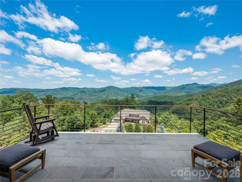 25 Bartrams Walk Drive, Asheville, NC 28804.  MLS# CAR4402146, YatesRealty ID 41418. 