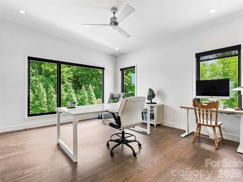 25 Bartrams Walk Drive, Asheville, NC 28804.  MLS# CAR4402146, YatesRealty ID 41418. 