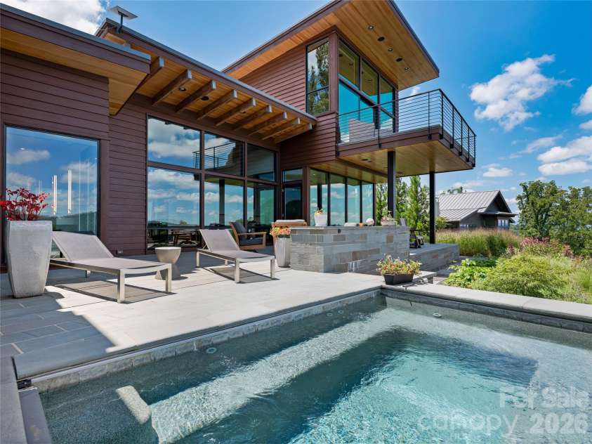 25 Bartrams Walk Drive, Asheville, NC 28804.  MLS# CAR4402146, YatesRealty ID 41418. 