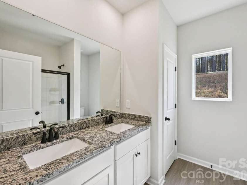 702 Willow Estates Drive, Shelby, NC 28150.  MLS# CAR4387056, YatesRealty ID 41420. 