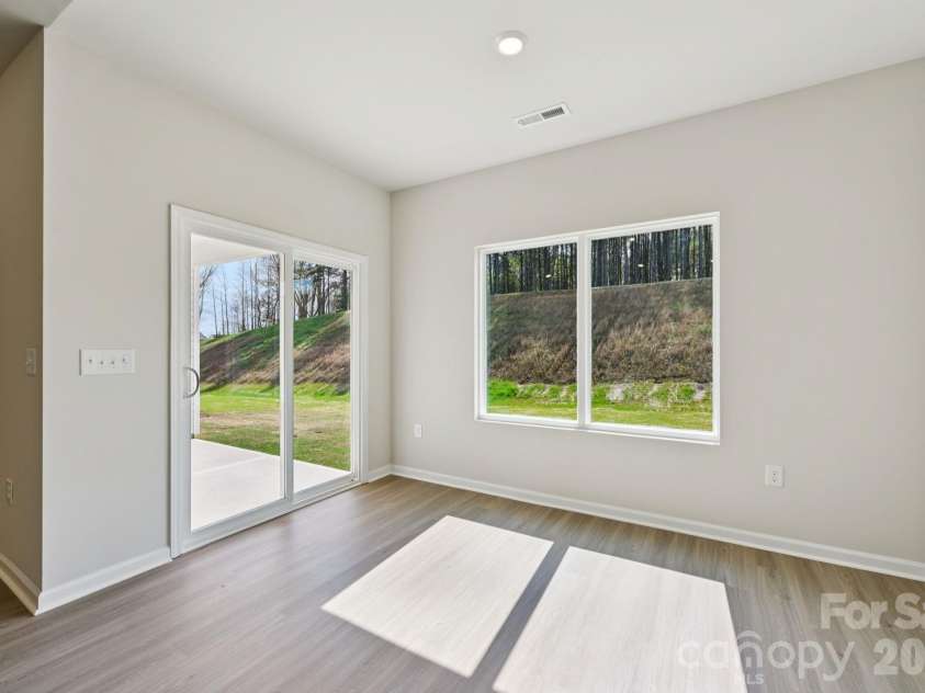 702 Willow Estates Drive, Shelby, NC 28150.  MLS# CAR4387056, YatesRealty ID 41420. 