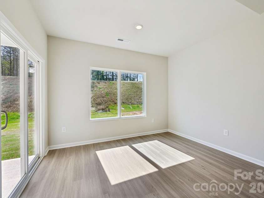 702 Willow Estates Drive, Shelby, NC 28150.  MLS# CAR4387056, YatesRealty ID 41420. 