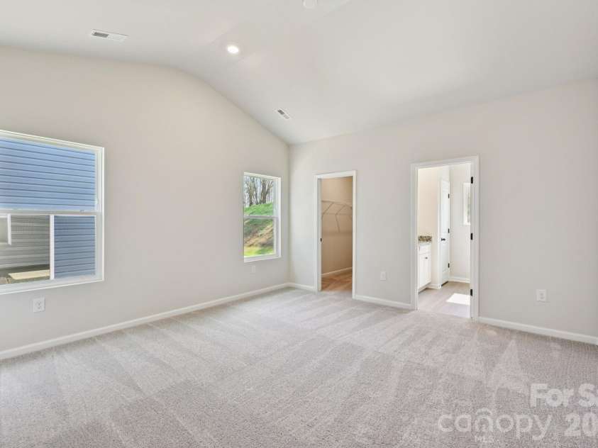 702 Willow Estates Drive, Shelby, NC 28150.  MLS# CAR4387056, YatesRealty ID 41420. 