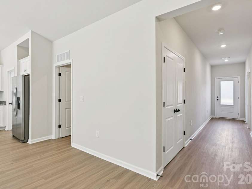 702 Willow Estates Drive, Shelby, NC 28150.  MLS# CAR4387056, YatesRealty ID 41420. 