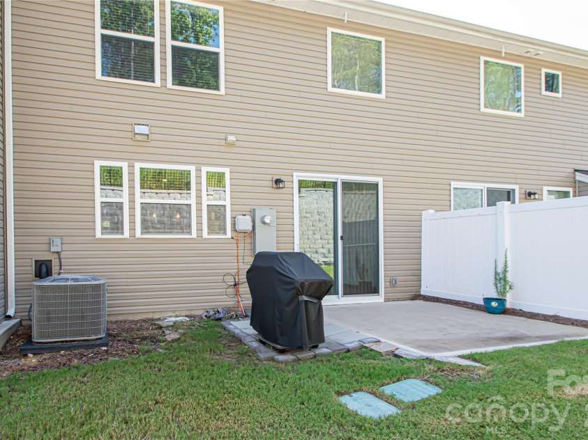 3848 Amalia Place, Fort Mill, SC 29707.  MLS# CAR4409564, YatesRealty ID 41421. 