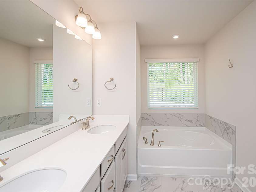 3848 Amalia Place, Fort Mill, SC 29707.  MLS# CAR4409564, YatesRealty ID 41421. 