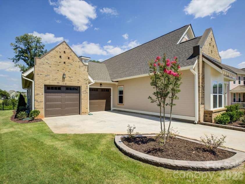 231 Parkland Avenue, Rock Hill, SC 29730.  MLS# CAR4409232, YatesRealty ID 41423. 