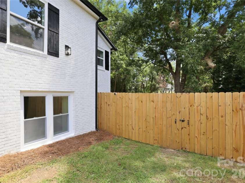 405 Gay Street, Lancaster, SC 29720.  MLS# CAR4409212, YatesRealty ID 41424. 