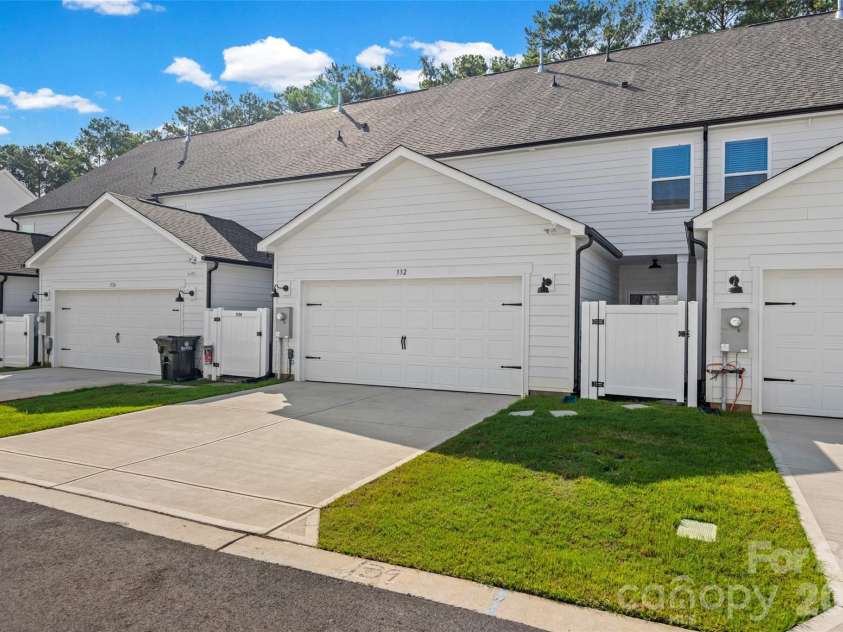 332 Ginsberg Road, Rock Hill, SC 29732.  MLS# CAR4409175, YatesRealty ID 41425. 