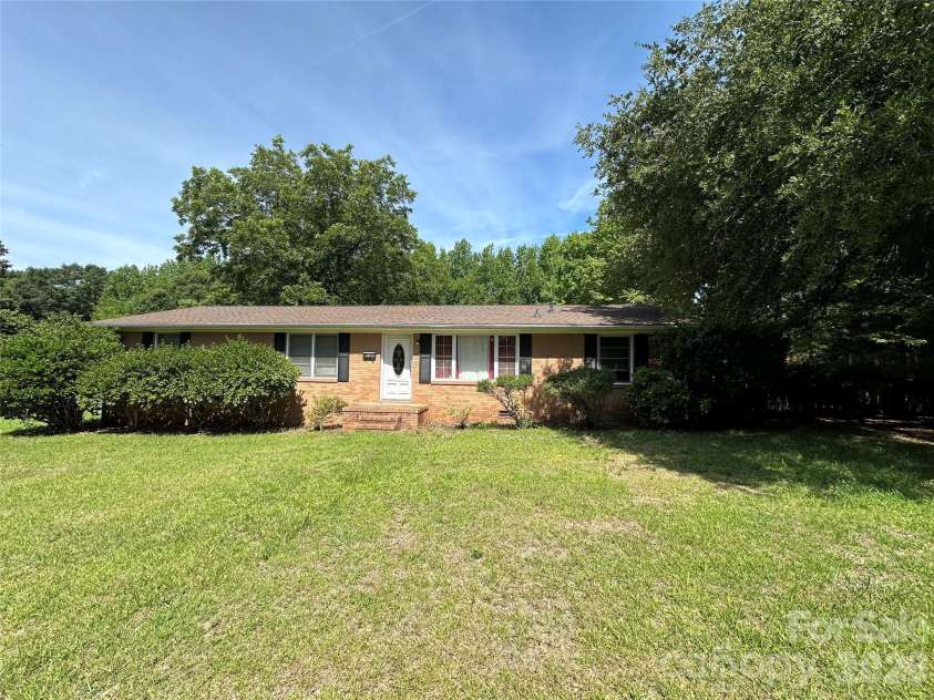 78 Tulip Avenue, Concord, NC 28025.  MLS# CAR4408846, YatesRealty ID 41427. 