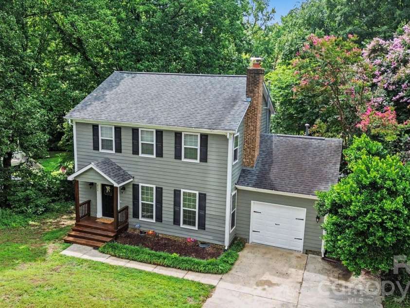 2132 Killarney Place, Charlotte, NC 28262.  MLS# CAR4410407, YatesRealty ID 41428. 