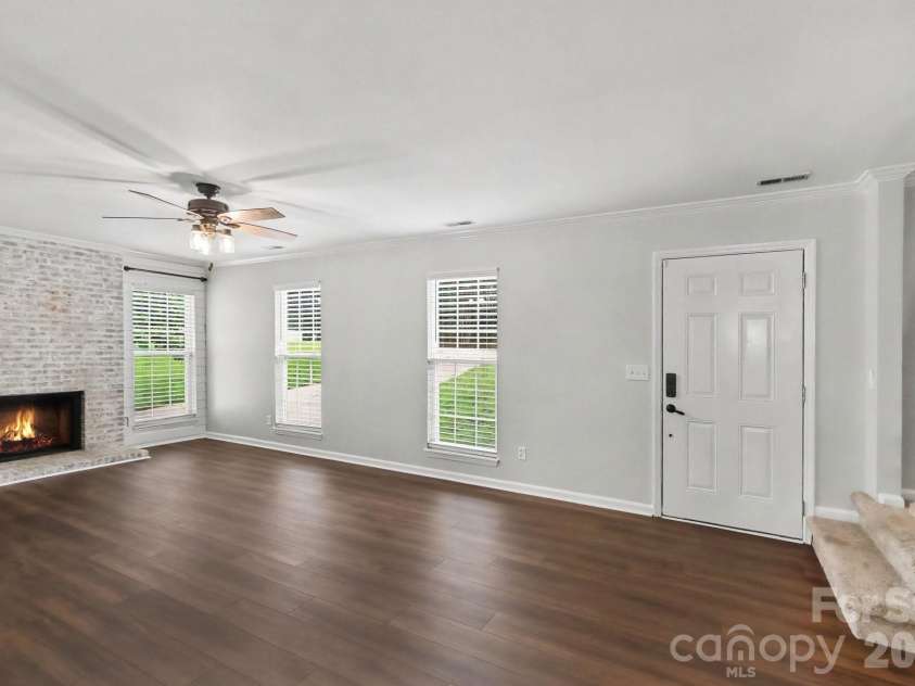 2132 Killarney Place, Charlotte, NC 28262.  MLS# CAR4410407, YatesRealty ID 41428. 