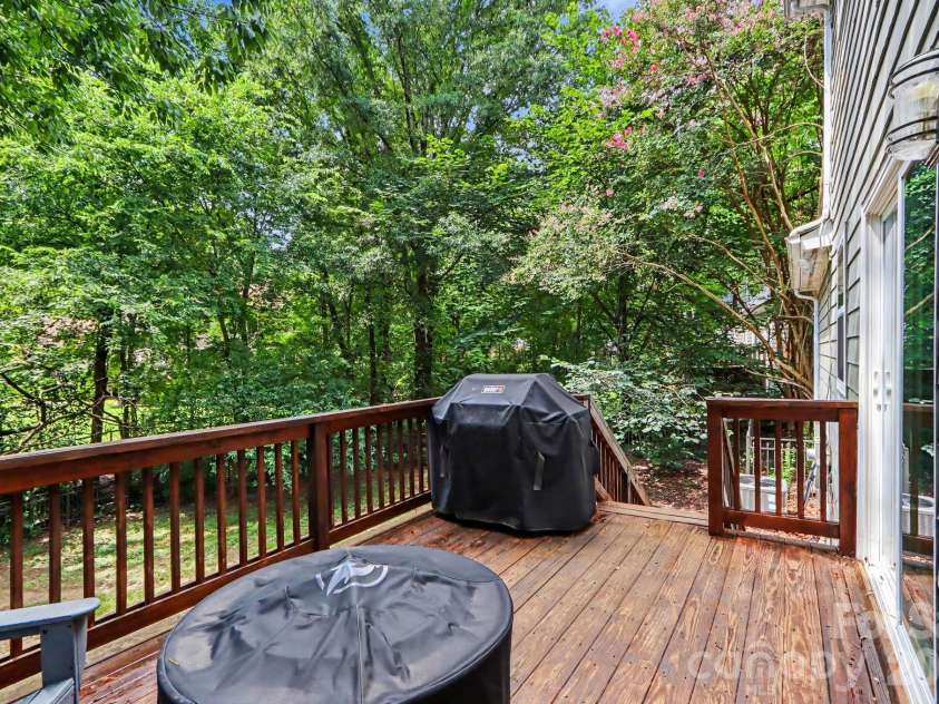 2132 Killarney Place, Charlotte, NC 28262.  MLS# CAR4410407, YatesRealty ID 41428. 