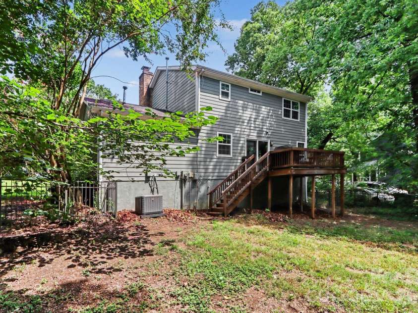 2132 Killarney Place, Charlotte, NC 28262.  MLS# CAR4410407, YatesRealty ID 41428. 