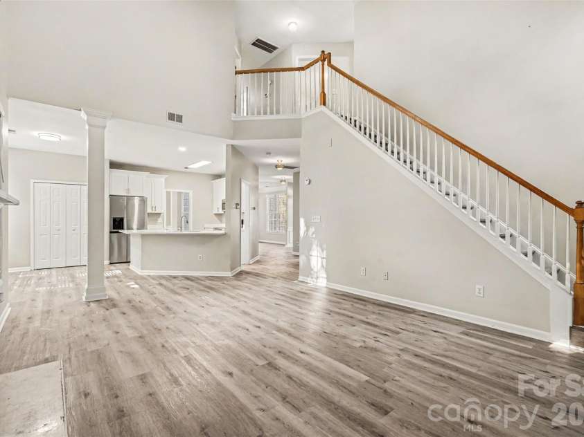 7731 Beaker Court, Charlotte, NC 28269.  MLS# CAR4410357, YatesRealty ID 41429. 