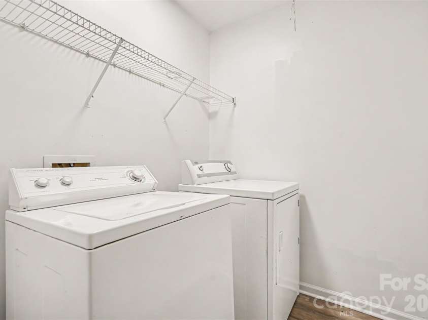 7731 Beaker Court, Charlotte, NC 28269.  MLS# CAR4410357, YatesRealty ID 41429. 