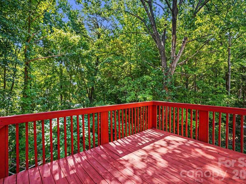 7731 Beaker Court, Charlotte, NC 28269.  MLS# CAR4410357, YatesRealty ID 41429. 