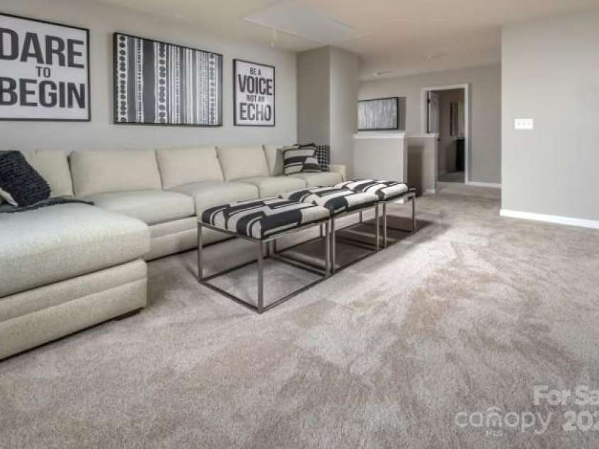 12028 Grinstead Lane, Charlotte, NC 28278.  MLS# CAR4215992, YatesRealty ID 4143. Representative only, Loft