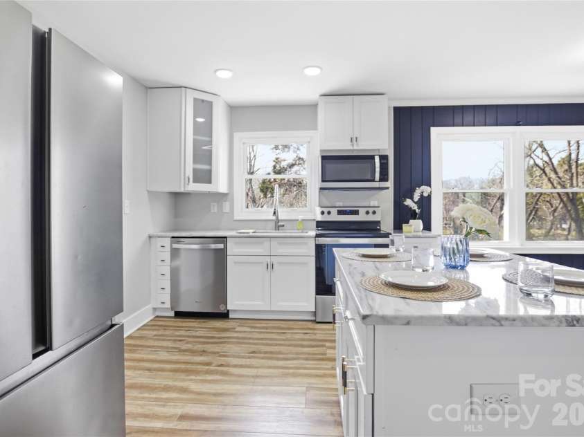 423 Rhyne Street, Dallas, NC 28034.  MLS# CAR4347659, YatesRealty ID 4143. 