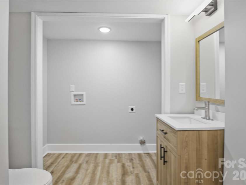 423 Rhyne Street, Dallas, NC 28034.  MLS# CAR4347659, YatesRealty ID 4143. 
