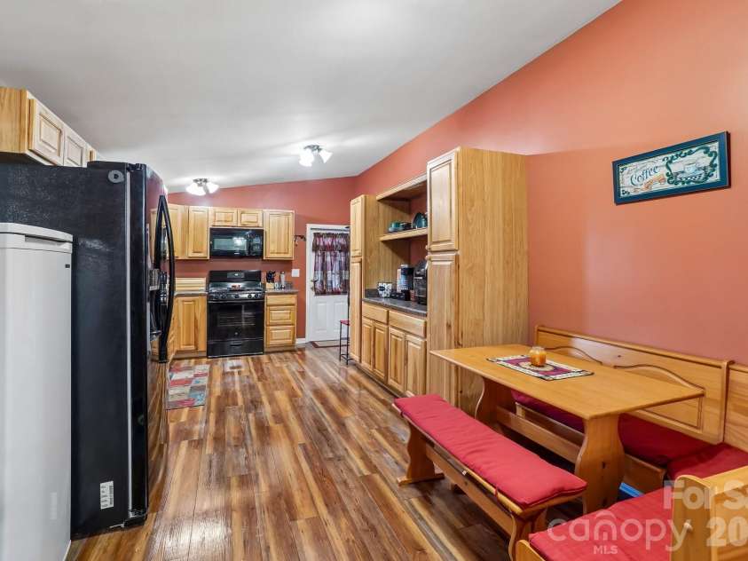210 Leigh Anne Lane, Horse Shoe, NC 28742.  MLS# CAR4411081, YatesRealty ID 41430. 