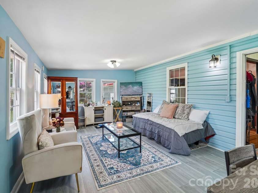 210 Leigh Anne Lane, Horse Shoe, NC 28742.  MLS# CAR4411081, YatesRealty ID 41430. 